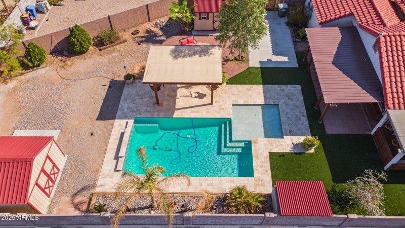 44-web-or-mls-1136-e-avenida-isabella