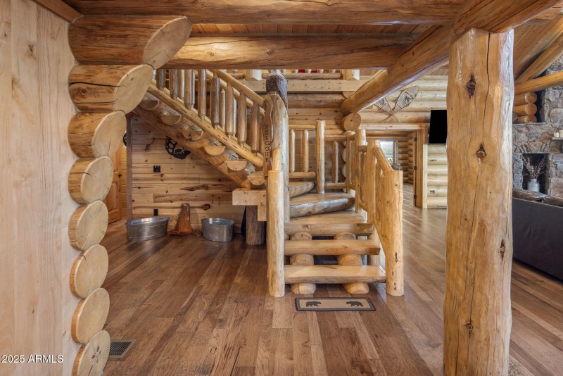 25-web-or-mls-D46A8855