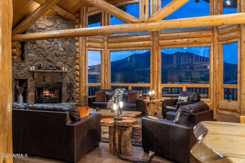 60-web-or-mls-D46A9135