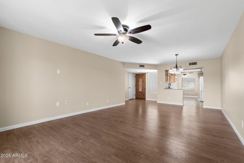 006___747 S Arrowwood Way