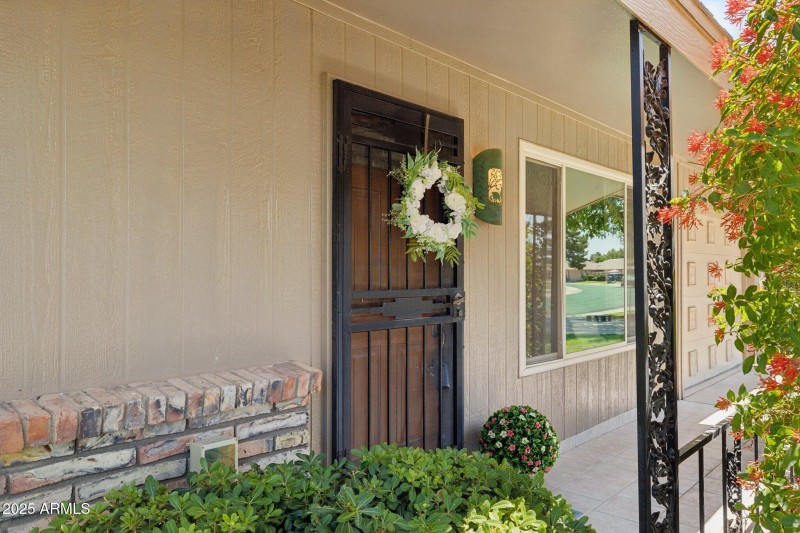 4-web-or-mls-19033-n-signal-butte-cir