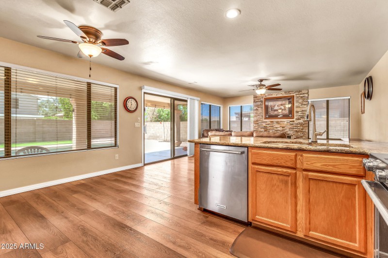 1131 W Goldfinch Wy-16_(2048)