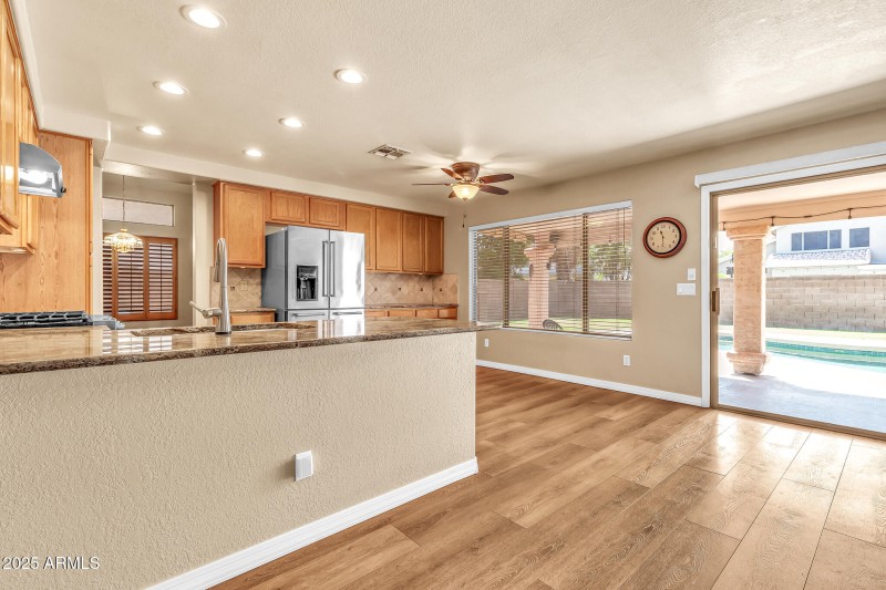 1131 W Goldfinch Wy-21_(2048)