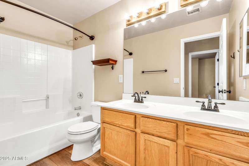 1131 W Goldfinch Wy-33_(2048)