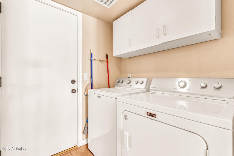 1131 W Goldfinch Wy-43_(2048)