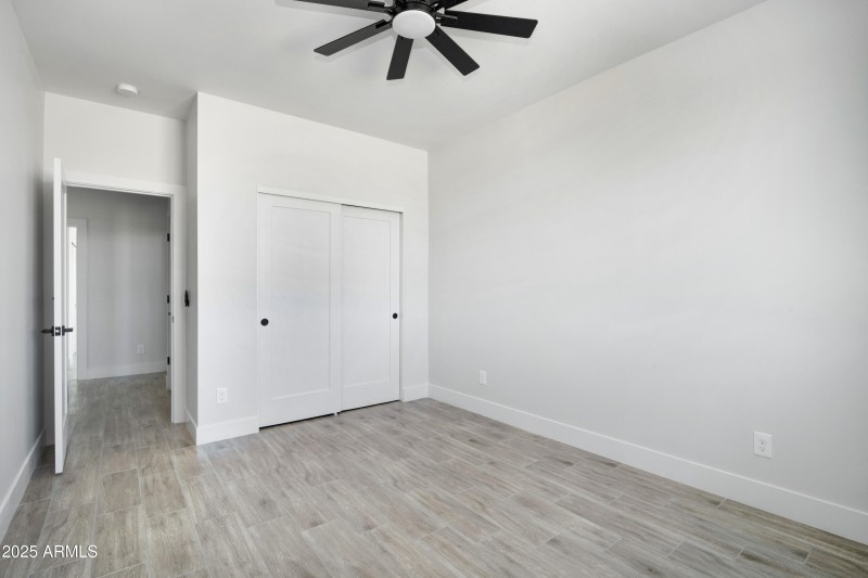 Listing Pictures -10