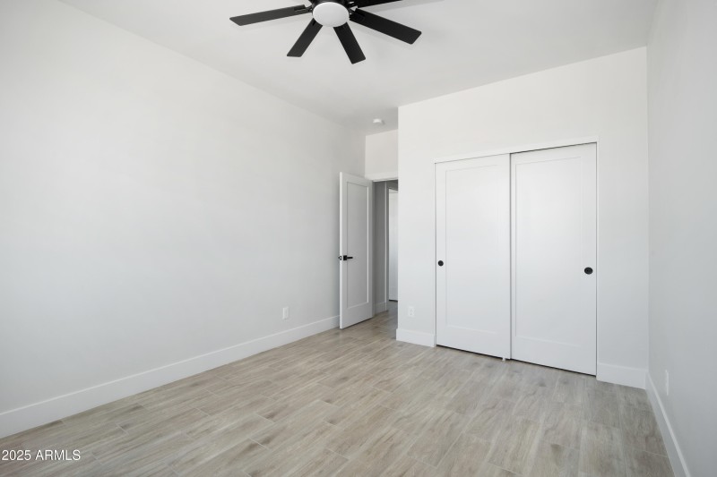 Listing Pictures -13