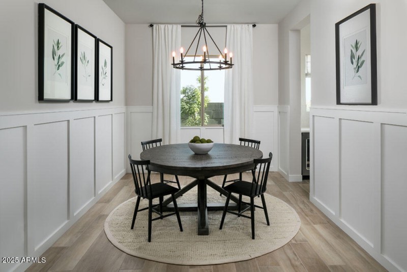 02 - Dining Room with Butlers Pantry