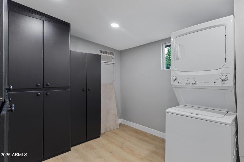 11020 N 39th St-17