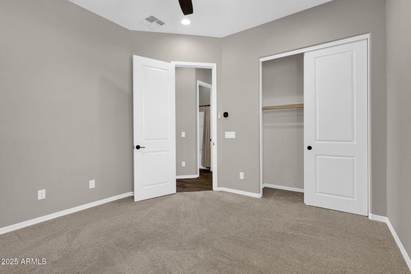 21-web-or-mls-368A1121