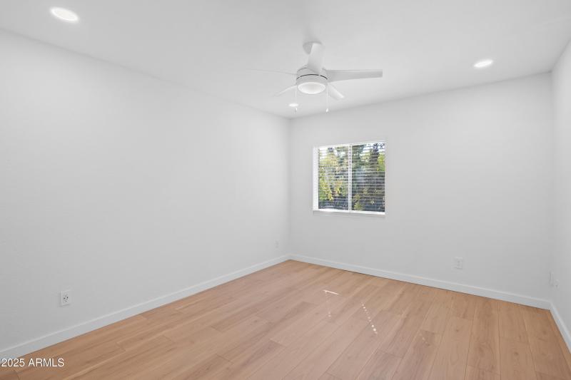 4444 E Paradise Village PKWY 17-Bedroom