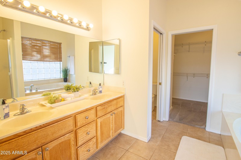 1736 Gold Rush RD (25 of 49)