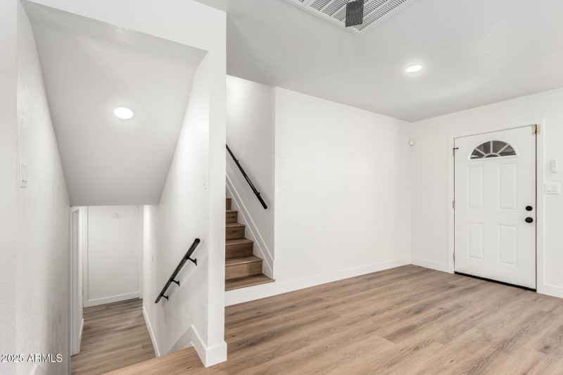 Foyer Virtual Staging