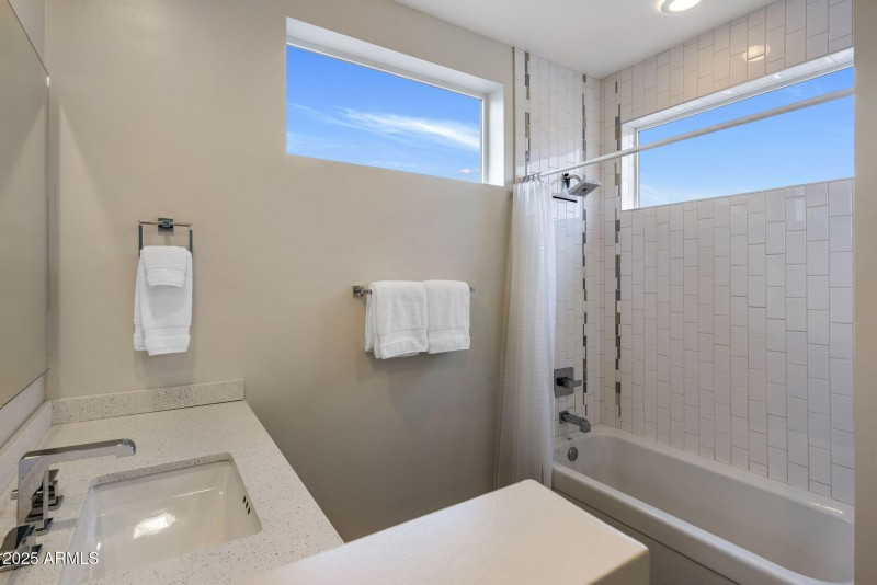 19-web-or-mls-D46A3560 copy