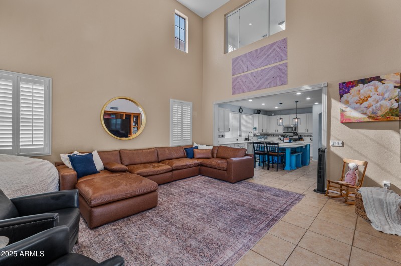 1155 W Laredo Ave-19