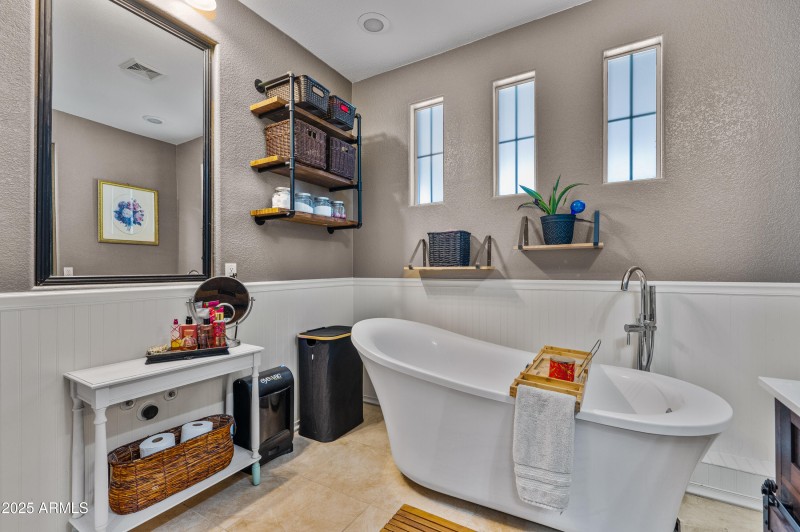 1155 W Laredo Ave-26