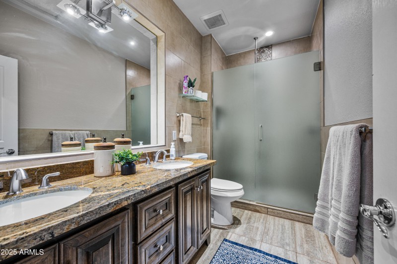 1155 W Laredo Ave-31