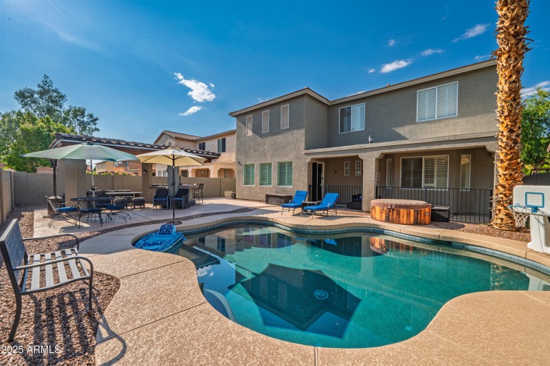 1155 W Laredo Ave-48