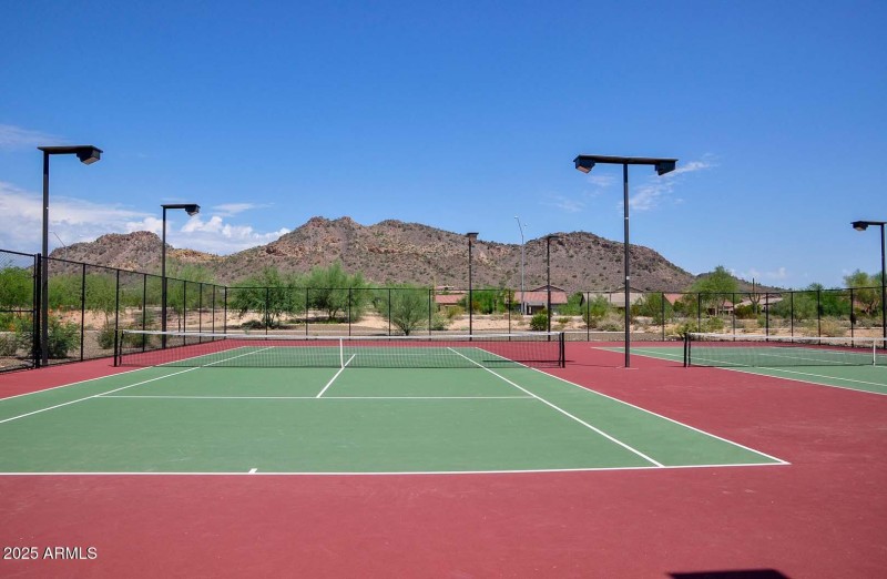 Westwing-Tennis Court Views