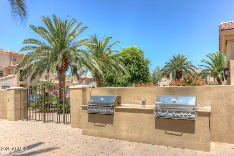 Community (12)-SMALL