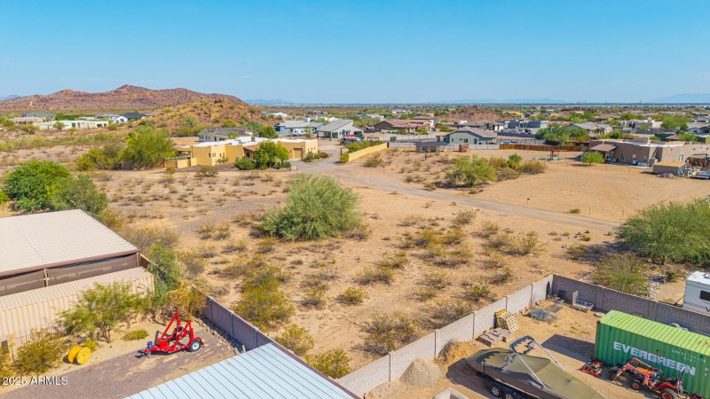 11-West White Feather