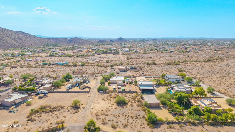 21-West White Feather