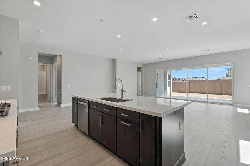 12-web-or-mls-Middlebury-12 (1)