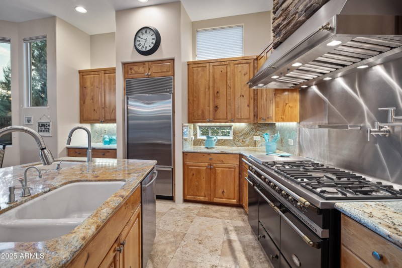 Commercial Grade La Canche Gas Oven & Ra