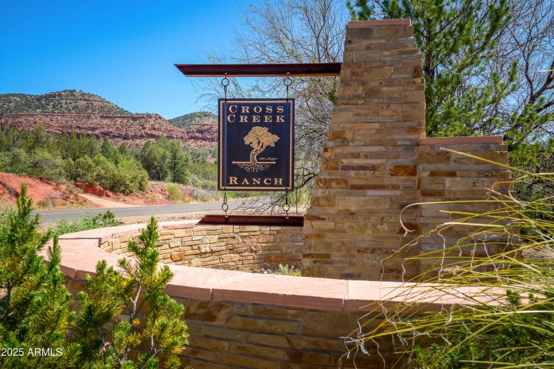 Entrance to Cross Creek Ranch