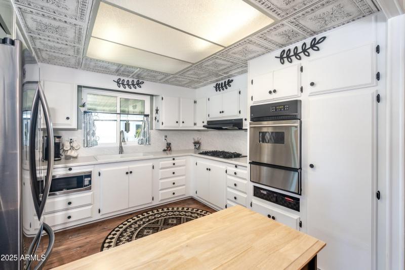 16-632-S-83rd-Way-16