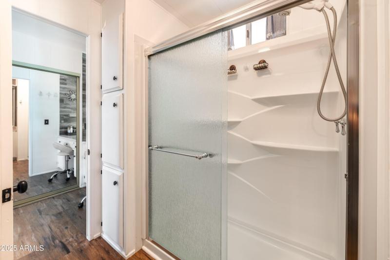 25-632-S-83rd-Way-25