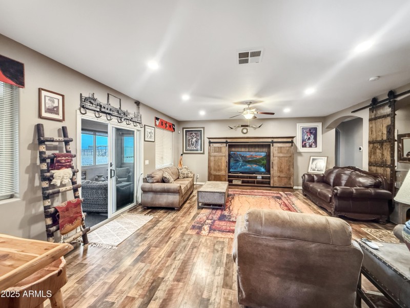 bce4c957c47a73ee73a31430a602efe8ea227913