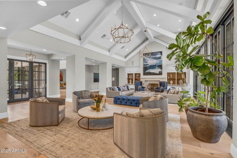 009_13-web-or-mls-10_379