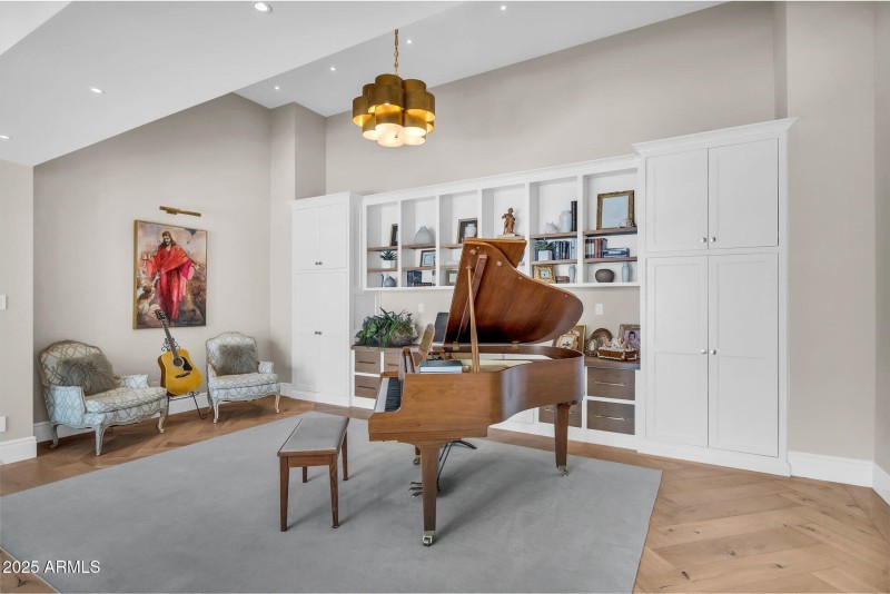 021_47-web-or-mls-48_151