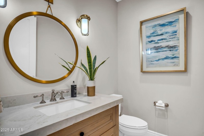 031_90-web-or-mls-81_777