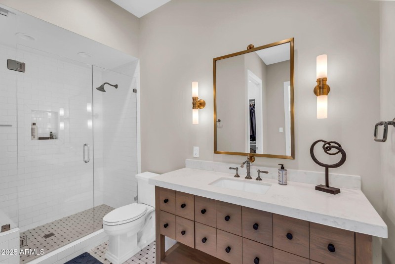 035_81-web-or-mls-54_48