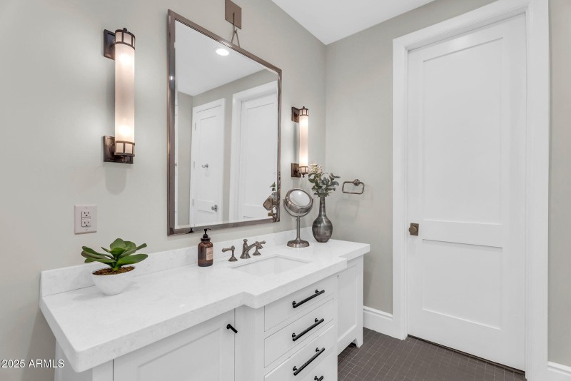 063_82-web-or-mls-62_413