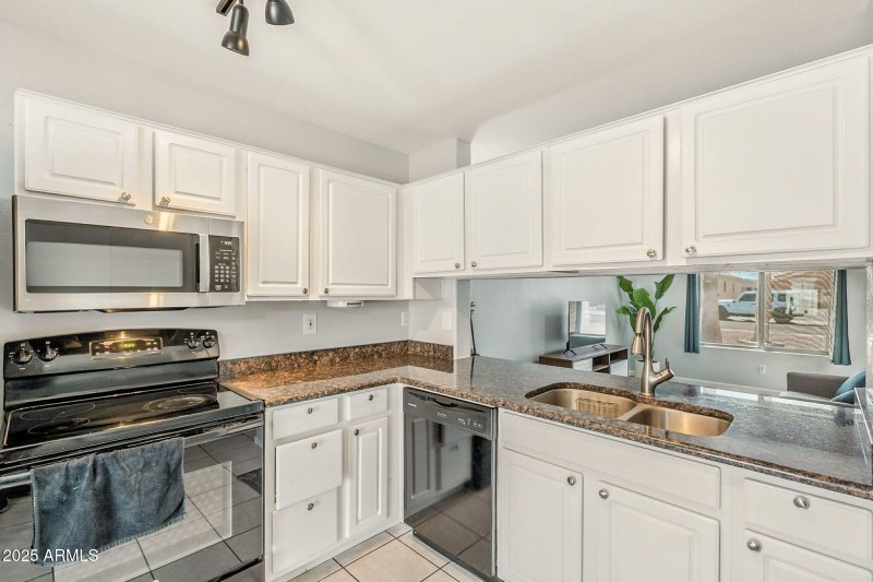 17-web-or-mls-Diamond-17