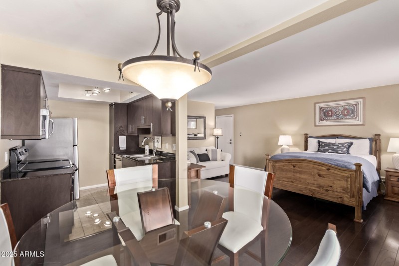 N104 Via Paseo Del Sur