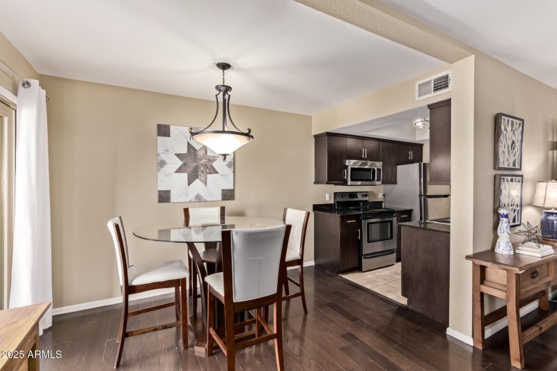 N104 Via Paseo Del Sur