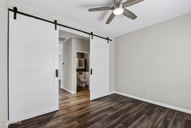 Barndoors to second bedroom