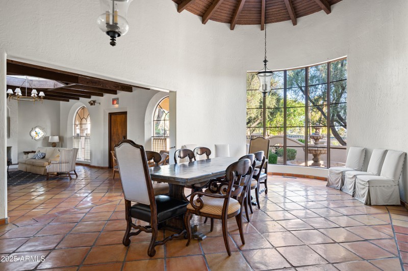 Clubhouse Dining