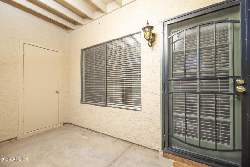 back patio 1 door closed 1