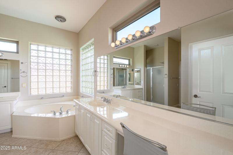 Primary Bath Dbl Sinks