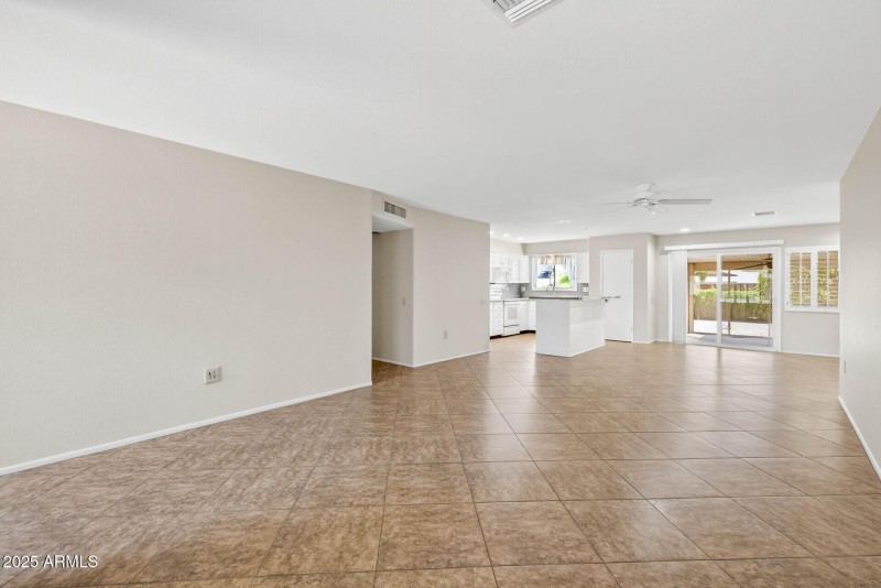 08_13203_W_Castlebar8_mls - Copy