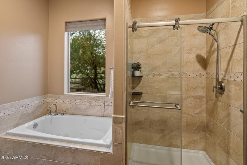 Main Bathroom - View 4