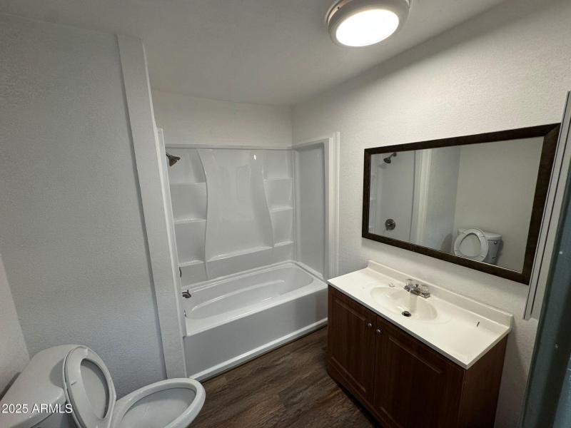 4bbfcfb5-bcbd-4e1e-a6a6-51645d407299