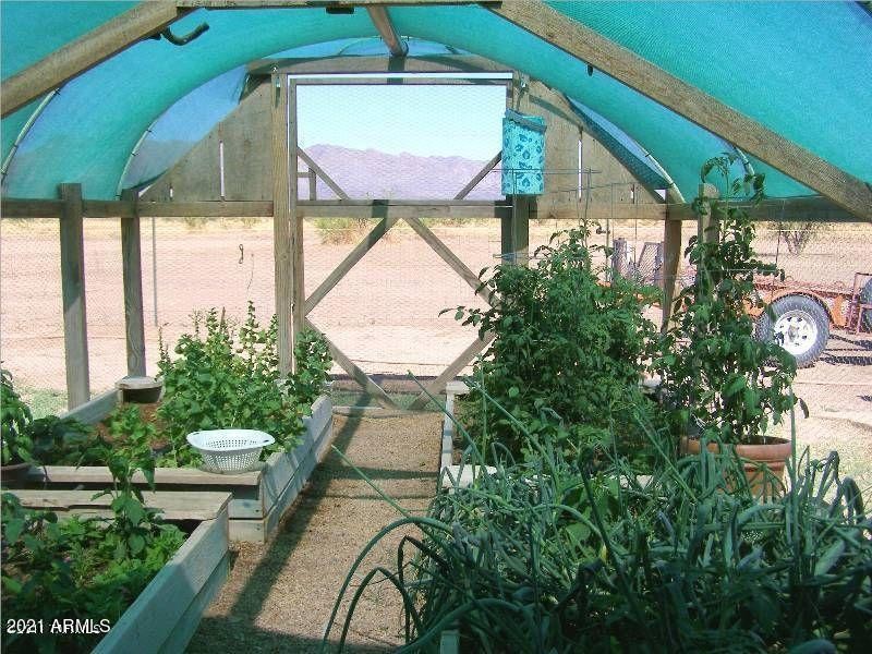 20110725191644564231000000-o