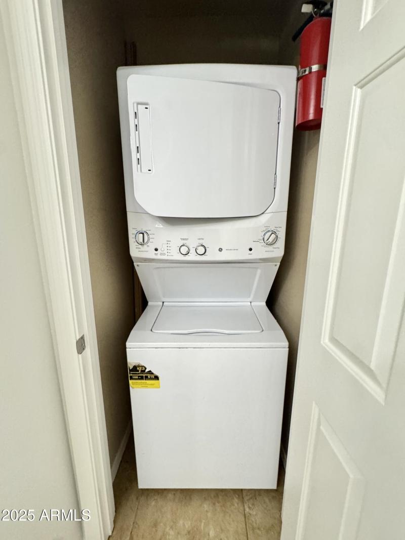 575F2981-7FE4-4AF7-A78A-2E17B0F5C64E_1_2