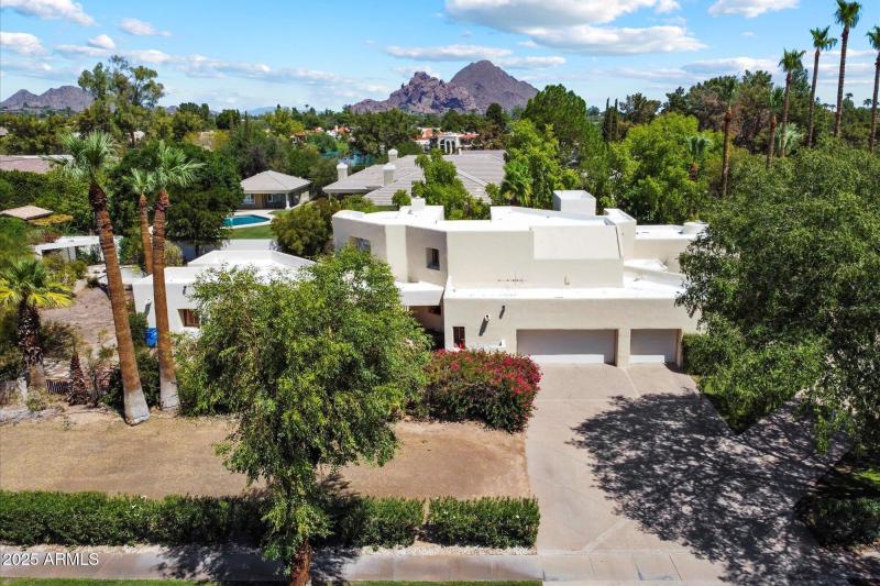 Contemporary curb appeal